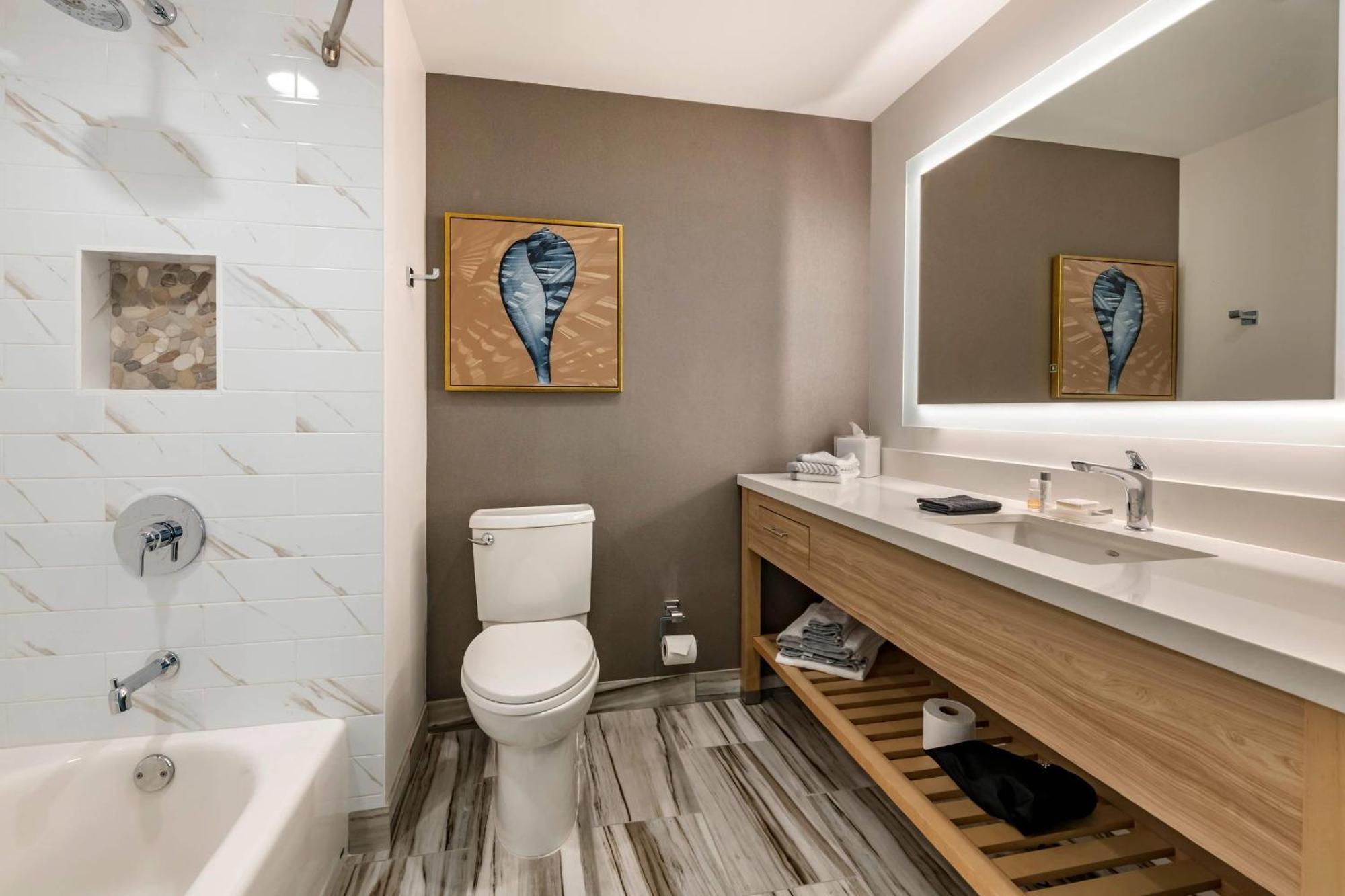 Cambria Lauderdale Hotel Fort Lauderdale