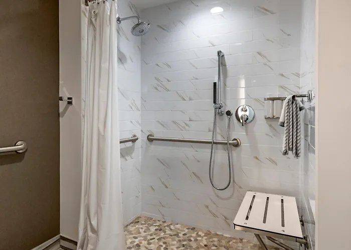 Cambria Hotel Fort Lauderdale Beach